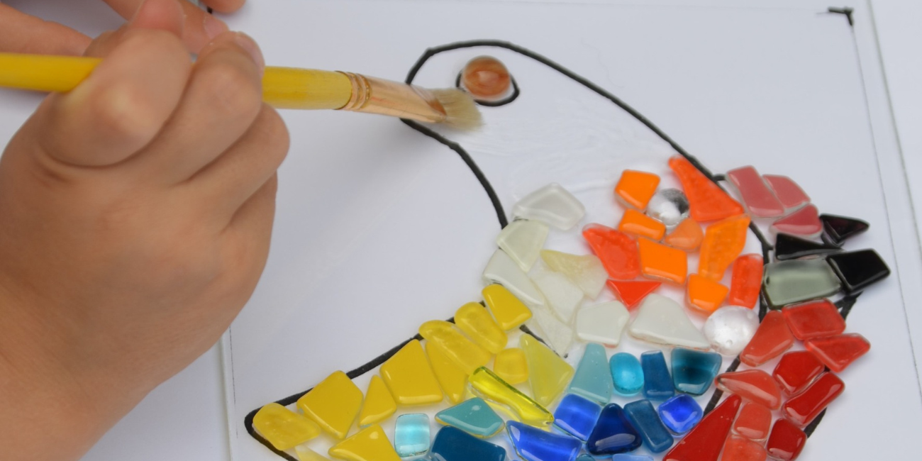 musee du vitrail atelier enfant diamantin "Atelier diamantin" au Musée du vitrail à Curzay (30 min de Poitiers)