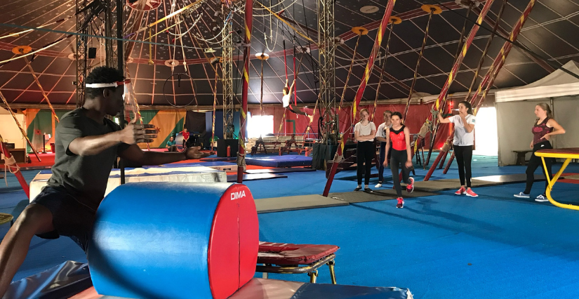 © Octave Singulier Octave Singulier, école de cirque et spectacles à Poitiers