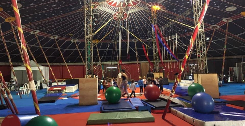 Stages de cirque pendant l'été avec Octave Singulier à Poitiers