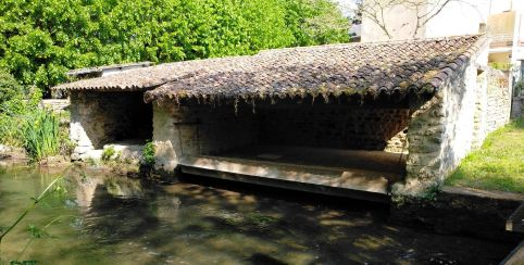 Le sentier des lavoirs à Moncontour